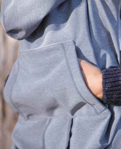 Cobertor polar con bolsillos. Universal, para portear, carrito o portabebés.