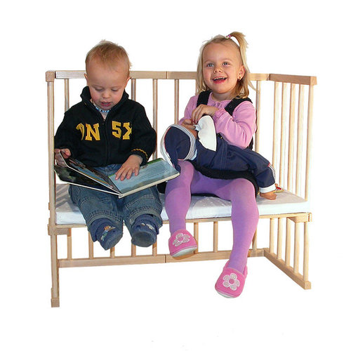 Babybay puede utilizarse como un cómodo banco para niños sin necesidad de accesorios extras