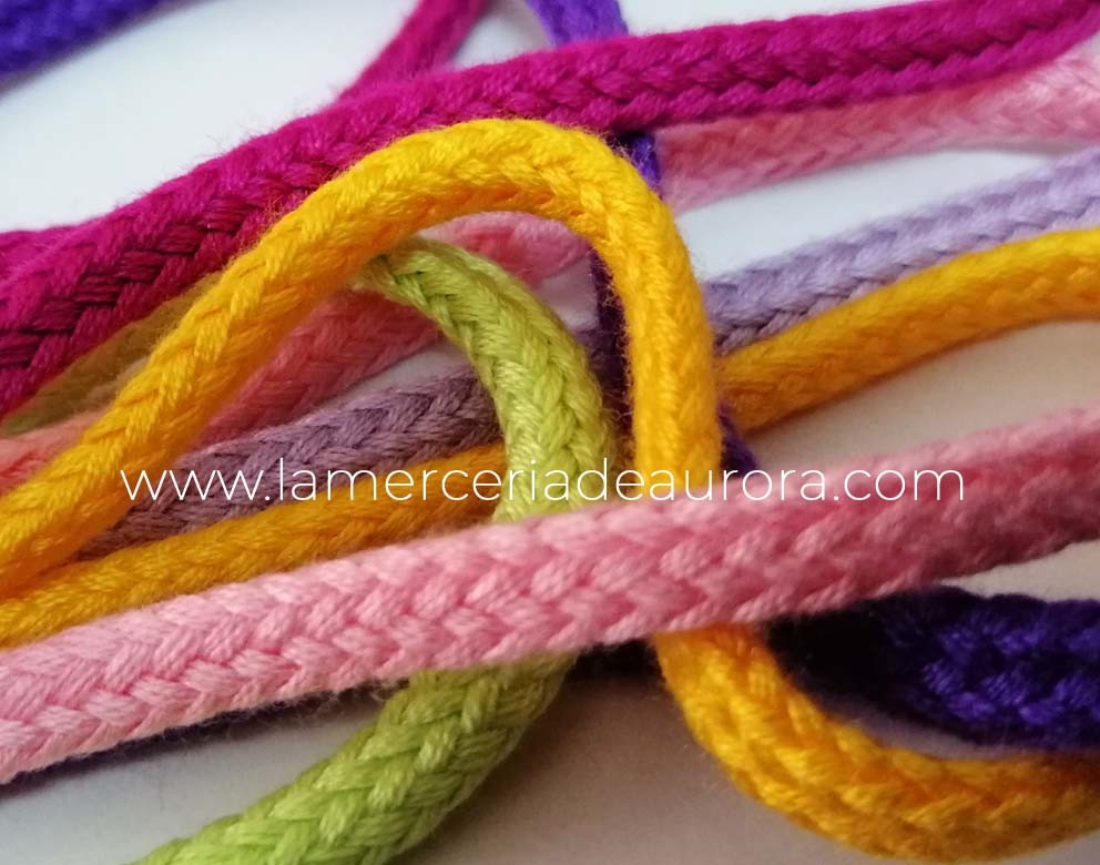 Cordón acrílico trenzado de Manubens - varios colores