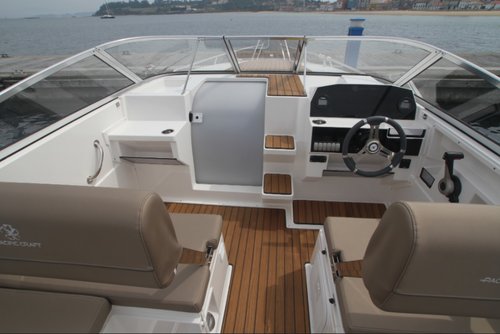 PACIFIC CRAFT 700 DAY CRUISER