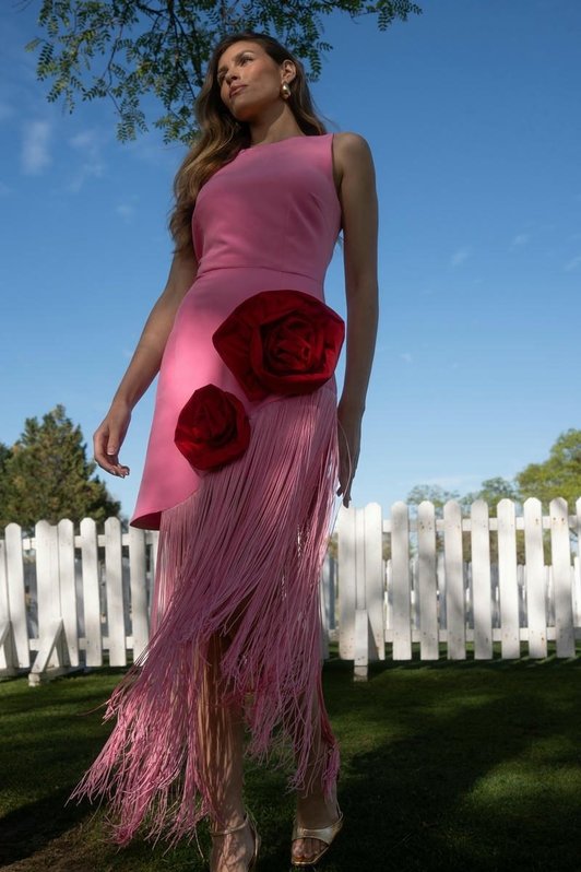 Vestido Valentina rosa flor roja