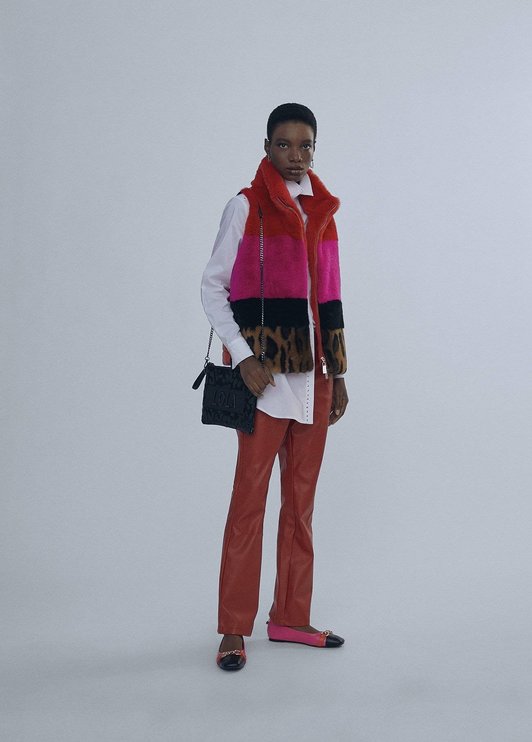 Chaleco largo pelo animal print Lola Casademunt