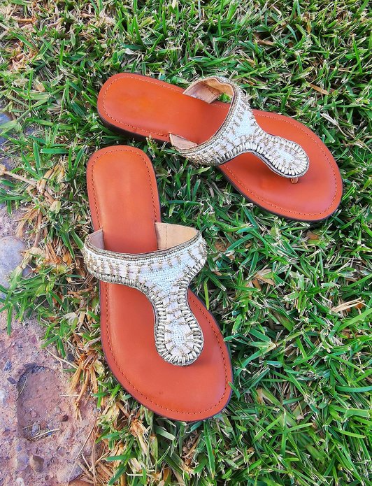 Sandalias pedrería