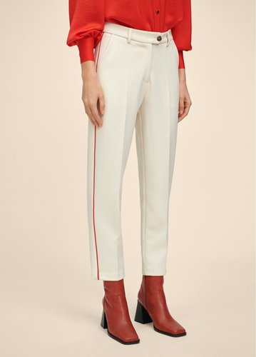 Pantalón blanco detalle vivo rojo Lola Casademunt